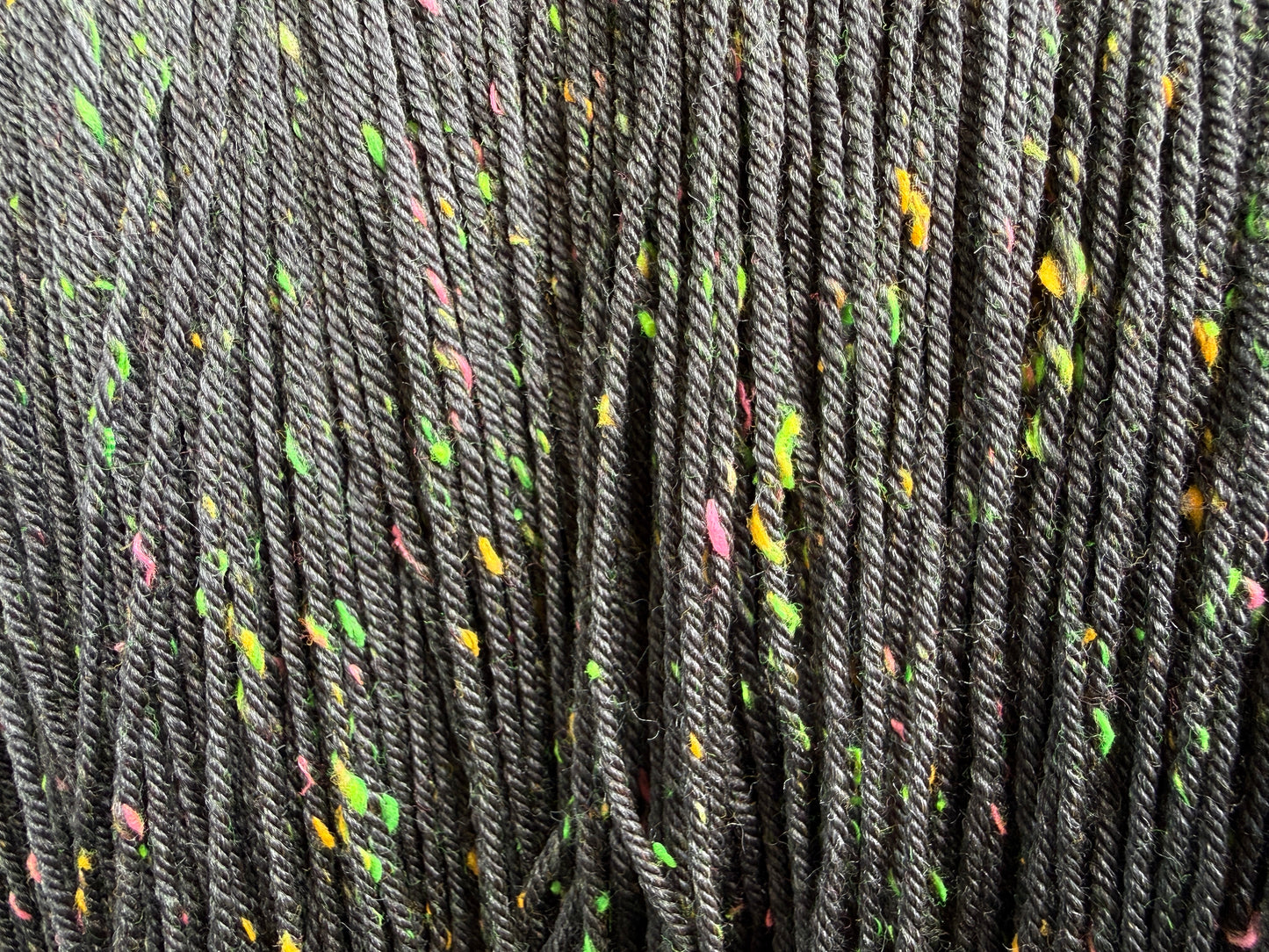 Pop Rocks DK - Black Out