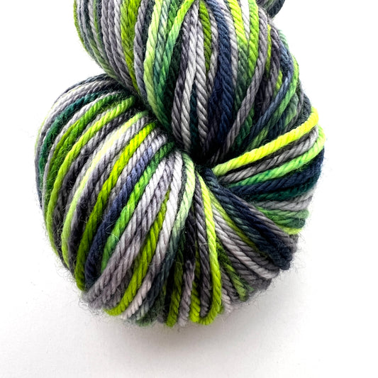 Self-Striping Worsted Yarn - 12th Man